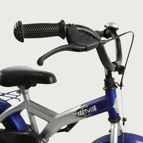 12.4 - BikeFlip, kinderfiets, 12 inch, zilveren fiets, terugtraprem, handrem, geen versnellingen, kabelslot