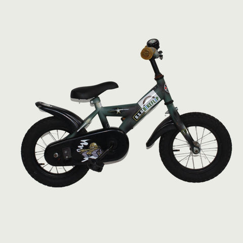 12.72 - BikeFlip, 12 inch kinderfiets, groen en zwart, terugtraprem, handrem, kabelslot, leger thema fiets, stoer