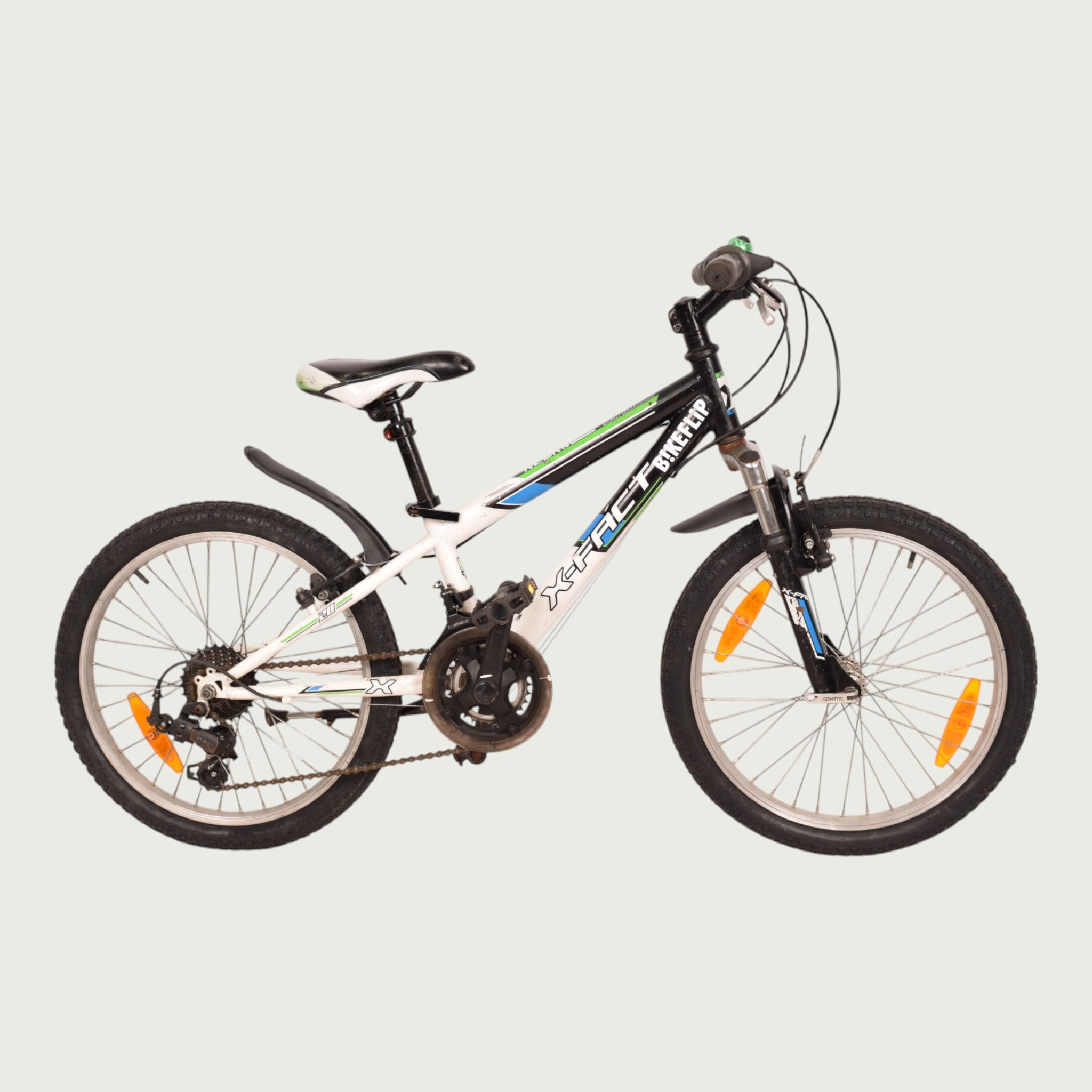 X-Fact 20 inch mountain bike in white Ages 7 and 8