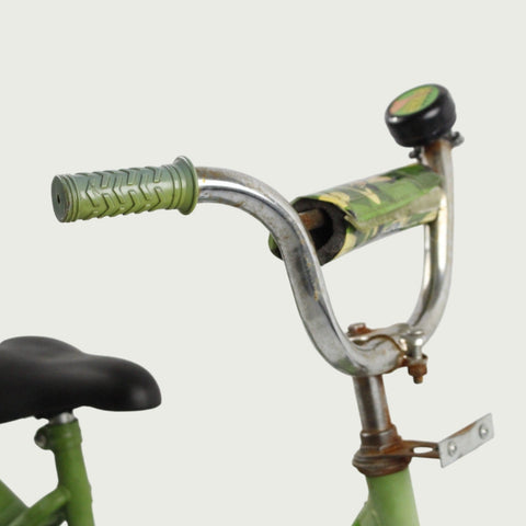 14.11 - BikeFlip, 14 inch kinderfiets, groen fiets, kikker design, terugtraprem, handrem, kabelslot, stoer, avontuurlijk