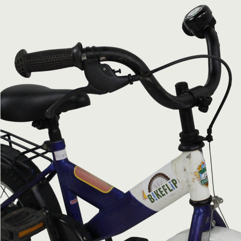 12.87 - BikeFlip, 12 inch kinderfiets, paars en wit fiets, terugtraprem, handrem, geen versnellingen, kabelslot, stoer
