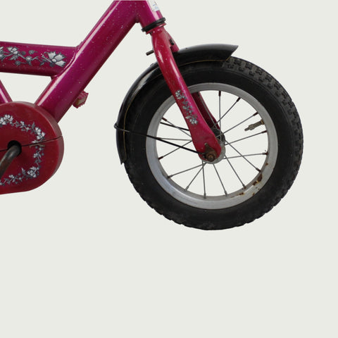 12.1 - BikeFlip, kinderfiets, 3-4 jaar fiets, Levendige roze kleur, vrolijke bloem accenten, zijwieltjes op voorraad, comfort