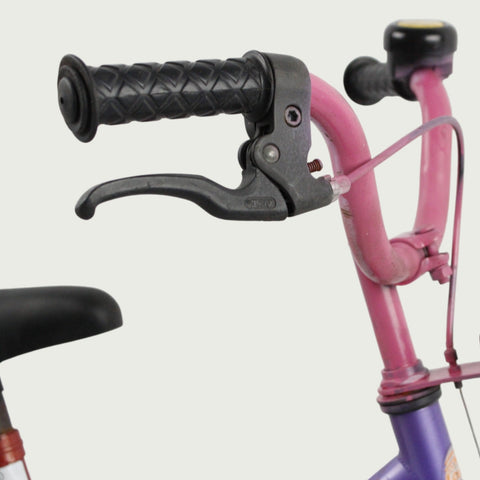 12.41 - BikeFlip, kinderfiets, 12 inch, rode fiets, terugtraprem, handrem, geen versnellingen, kabelslot, zijwieltjes