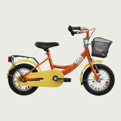 12.12, BikeFlip, 12 inch oranje gele kinderfiets, terugtraprem, handrem, geen versnellingen, kabelslot, gebruikt mandje