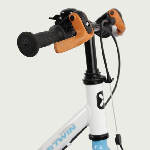 14.25 - BikeFlip, 14 inch fiets, witte fiets, handrem, geen versnellingen, kabelslot, kinderfiets, blauwe kettingbeschermer