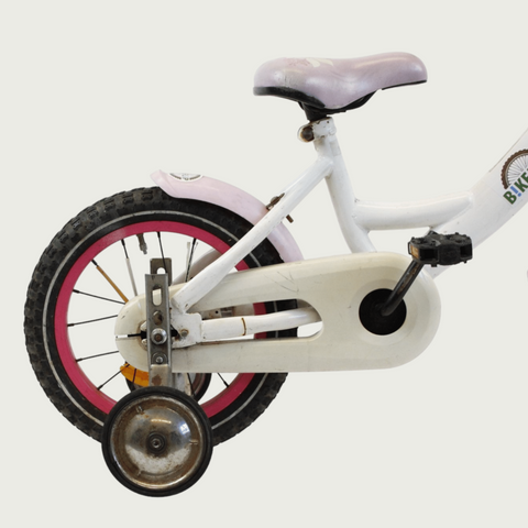 14.7 - BikeFlip, 14 inch fiets, vrolijke witte fiets, terugtraprem, geen versnellingen, kabelslot, verlichting