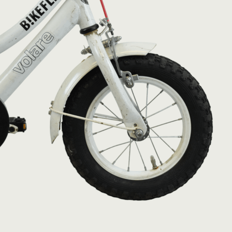 12.168 - BikeFlip, 12 inch Volare fiets, witte fiets, kinderfiets, terugtraprem, handrem, zijwieltjes, kabelslot