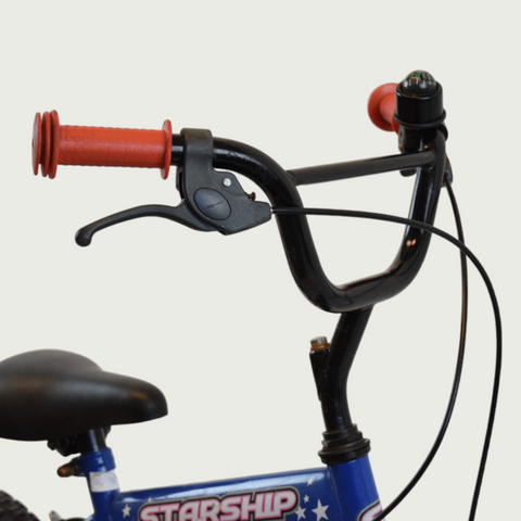 14.36 - BikeFlip, 14 inch fiets, blauwe kinderfiets, handremmen, geen versnellingen, kabelslot, fiets voor kinderen 95-105 cm