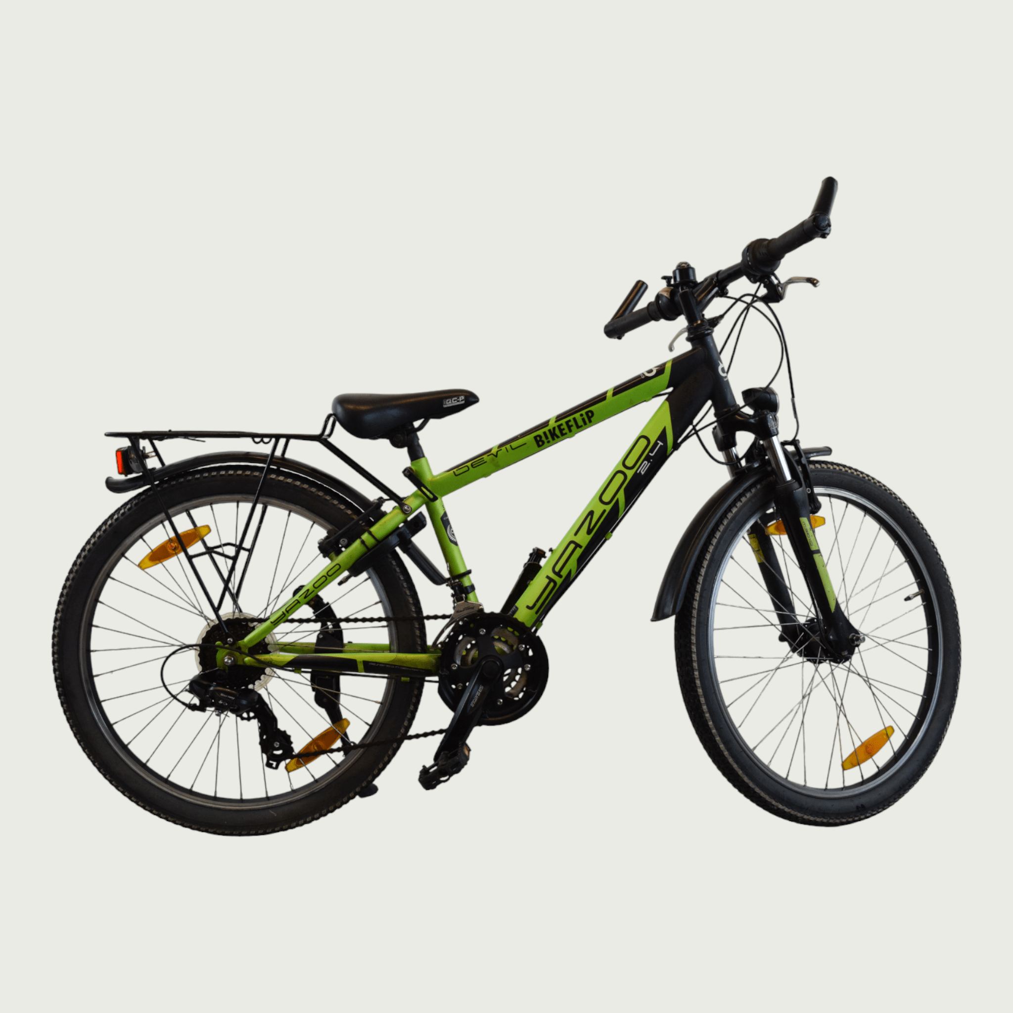 Yazoo 24-inch bike in green for 9- and 10-year-olds