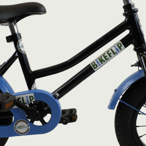 12.118, BikeFlip, 12 inch refurbished kinderfiets, terugtraprem,, kabelslot, zwarte kleur, optionele zijwieltjes