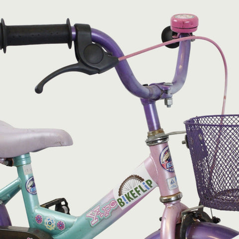12.92 - BikeFlip, 12 inch kinderfiets, licht roze en blauw, terugtraprem, handrem, geen versnellingen, verlichting, kabelslot
