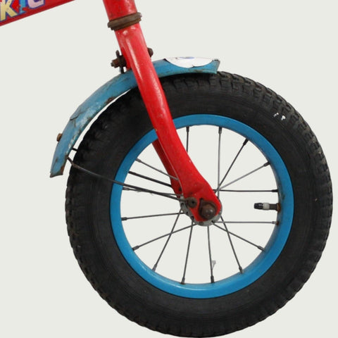 12.23 - BikeFlip, 12 inch, lengte kind: 85-100 cm, terugtraprem, geen versnellingen, kabelslot, rood, Loekie, handrem, fiets