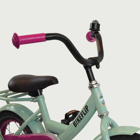 12.162 - BikeFlip, Poedercoat Premium, 12 inch fiets, kinderen 3-4 jaar, groene fiets, terugtraprem, kabelslot