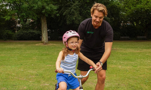 De ultieme gids om je kind te leren fietsen. - BikeFlip