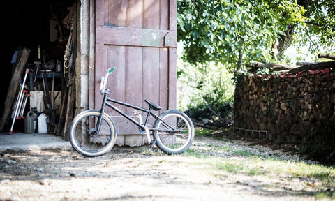 Van je kind z’n oude fiets af? Zo werkt het doneren - BikeFlip