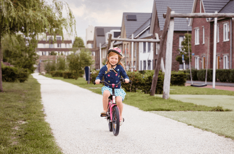 Veiligheid voorop! Tips zodat je kind veilig kan deelnemen aan het verkeer. - BikeFlip