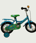 12.5 - BikeFlip, kinderfiets, 12 inch, groen, blauw, fiets, auto vrachtwagen thema, spaakkralen, zijwieltjes, handrem