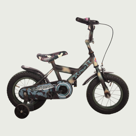 12.186 - BikeFlip12 inch, 85-100 cm, kledingmaat 86-98, terugtraprem, handrem, geen versnellingen, kabelslot, veelkleurig