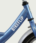 14.33 - BikeFlip , 14 inch fiets, blauwe kinderfiets, terugtraprem en handrem, geen versnellingen, kabelslot, kinder fiets
