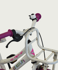 12.172 - BikeFlip, 12 inch, kinderfiets, witte fiets, terugtraprem, geen versnellingen, kabelslot, hart thema kinderfiets