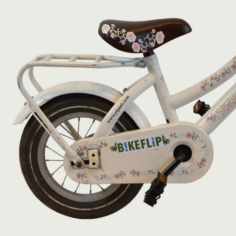 12.177 - BikeFlip, , kinderfiets, 12 inch fiets, witte fiets, terugtraprem, handrem, kabelslot, kinderfiets wit