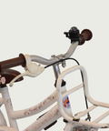 12.177 - BikeFlip, , kinderfiets, 12 inch fiets, witte fiets, terugtraprem, handrem, kabelslot, kinderfiets wit