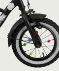 12.38 - BikeFlip, 12 inch, zwarte fiets, spaakkralen, terugtraprem, handrem, geen versnellingen, kabelslot, zijwieltjes