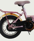 12.140 - BikeFlip, 12 inch kinderfiets, Batavus fiets, roze kinderfiets, mandje voorop, terugtraprem, handrem, kabelslot
