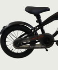 14.10 - BikeFlip, 14 inch kinderfiets, zwart, vlammen design, terugtraprem, handrem, kabelslot, stoer,  geen versnellingen