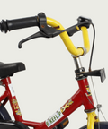 12.101 - BikeFlip. Dynamische kinderfiets, 12 inch fiets, terugtraprem en handrem, zijwieltjes, rode fiets, kabelslot