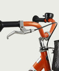 12.12, BikeFlip, 12 inch oranje gele kinderfiets, terugtraprem, handrem, geen versnellingen, kabelslot, gebruikt mandje