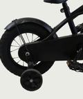 12.154 - BikeFlip, 12 inch kinderfiets, zwarte fiets, elegante fiets, terugtraprem, handrem, kabelslot, zijwieltjes
