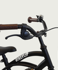 12.154 - BikeFlip, 12 inch kinderfiets, zwarte fiets, elegante fiets, terugtraprem, handrem, kabelslot, zijwieltjes
