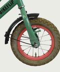 12.156 - BikeFlip, 12 inch kinderfiets, groene fiets, terugtraprem, zijwieltjes, avontuurlijke fiets, luchtballonnen
