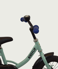 12.160 - BikeFlip, 12 inch kinderfiets, groene fiets, poedercoat, terugtraprem, kabelslot, zijwieltjes, BikeFlip,  3-4 jaar