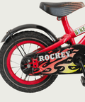 12.135 - BikeFlip, 12 inch kinderfiets, rode kinderfiets, racemonster fiets, vlammetjes fiets, zijwieltjes, terugtraprem